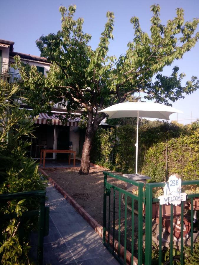 Tigullio Vacations Il Ciliegio Apartment Leivi Kültér fotó